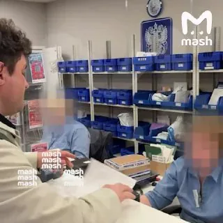 Почта России обвиняют в массовом навязывании кредитных карт при выдаче посылок