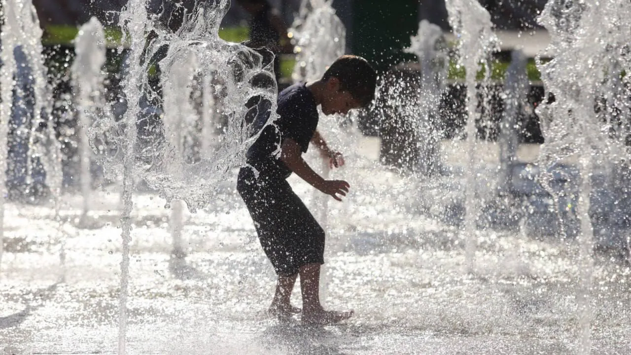 Гидрометцентр сообщил о превышении нормы температур в России этим летом