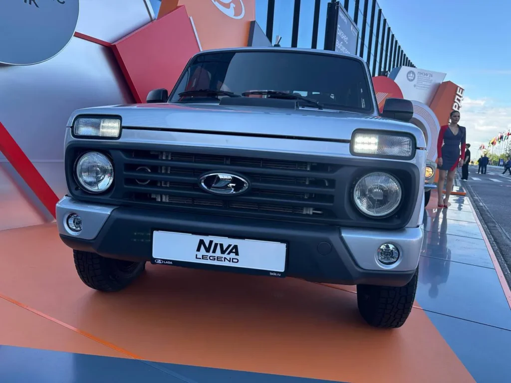 Обновлённая Lada Niva Legend представлена с новыми элементами интерьера и возможным двигателем