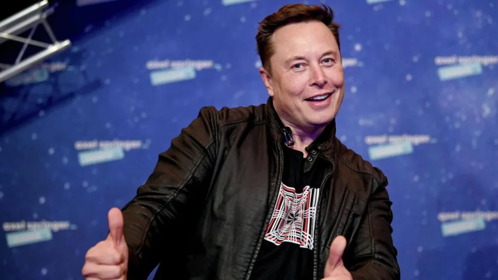 Илон Маск стал первым триллионером в мире после IPO SpaceX