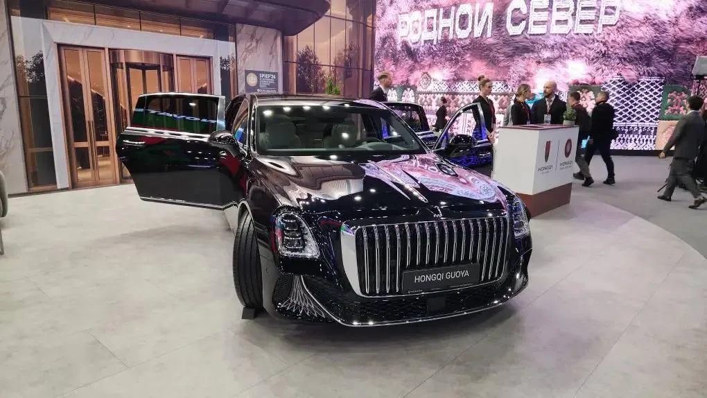 Китайский автопроизводитель Hongqi представил новую модель Guoya на Петербургском экономическом форуме