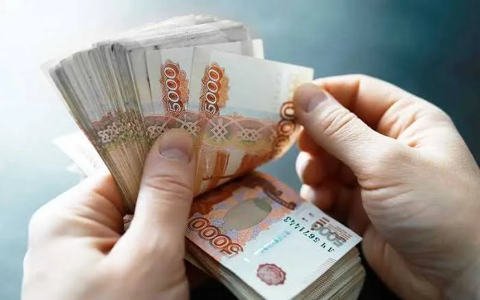 Число миллиардеров в мире выросло до 3302 человек, сообщает UBS
